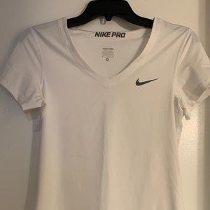 Nike Pro tee